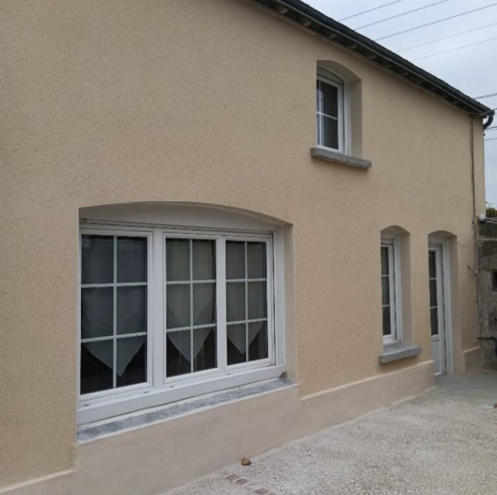 Ravalement de façade Maison Thouars - Enduit gratté